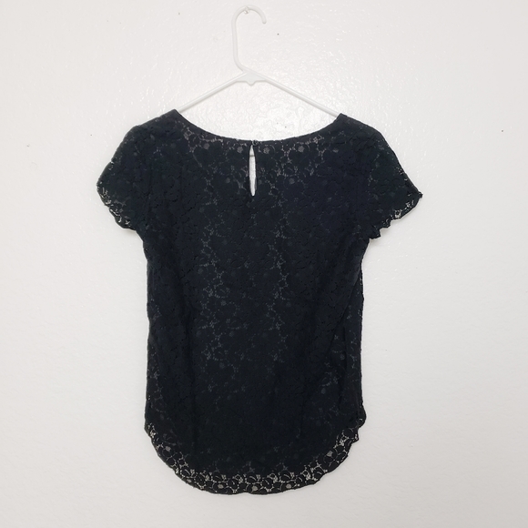 Talula Aritzia black floral lace short sleeve top - Picture 6 of 8
